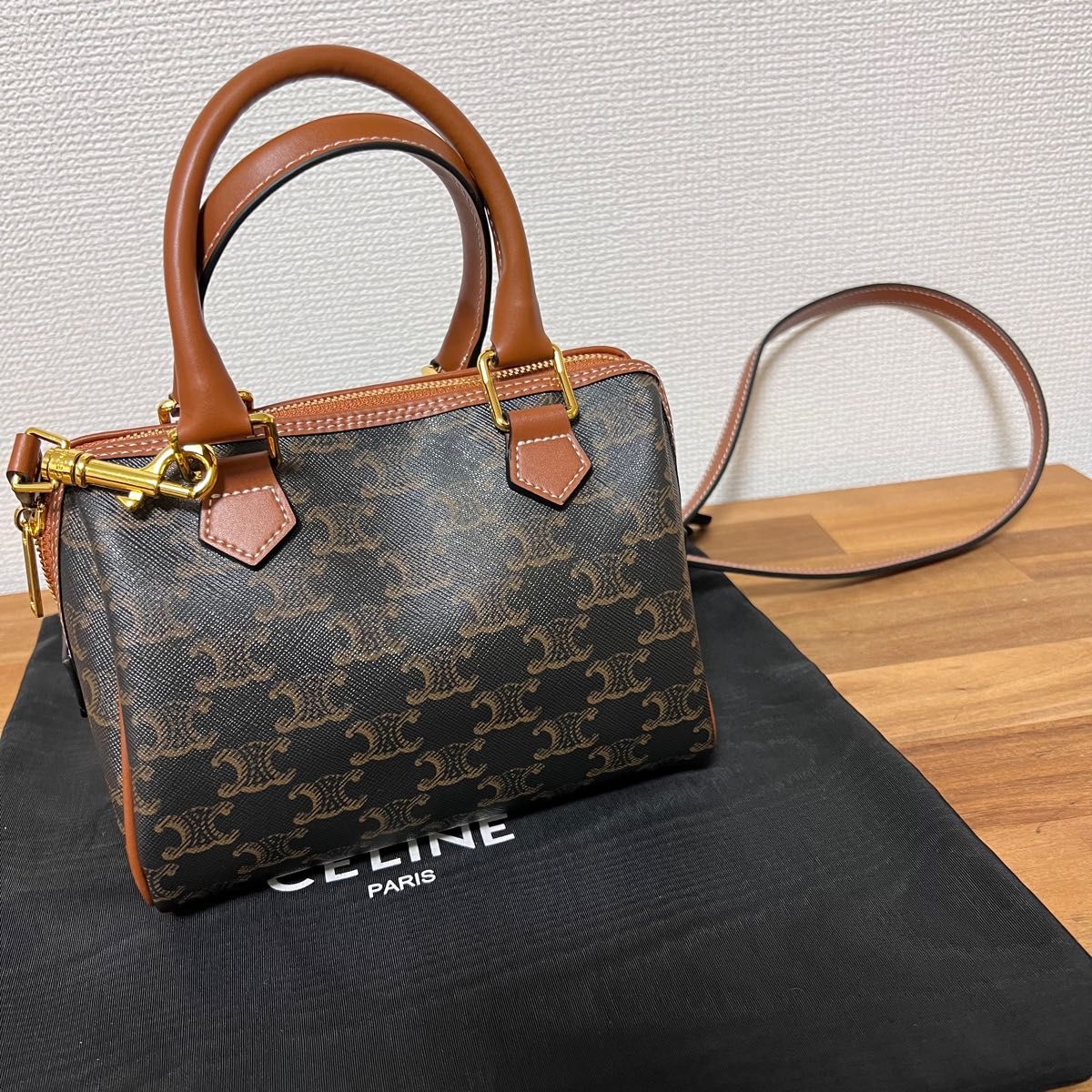セリーヌ CELINE2wayショルダーバッグ 中町綾ちゃんロゴスモール セリーヌ CELINE2wayショルダーバッグ 中町綾ちゃんロゴスモール