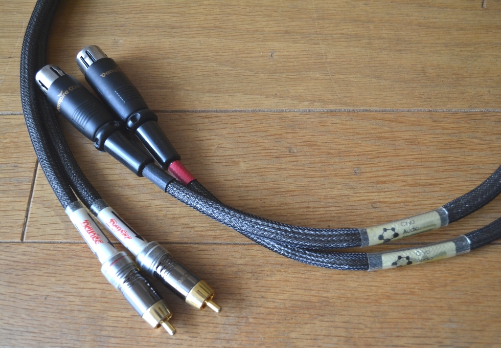 DENTEC サウンドデン XLR→RCAケーブル 銀線 クライオ 1m DENTEC サウンドデン XLR→RCAケーブル 銀線 クライオ 1m