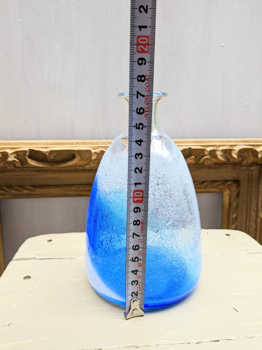 気泡　ガラス　花瓶　フラワーベース　ブルー　青　とっくり型　グラデーション　夏　気泡ガラス_画像5