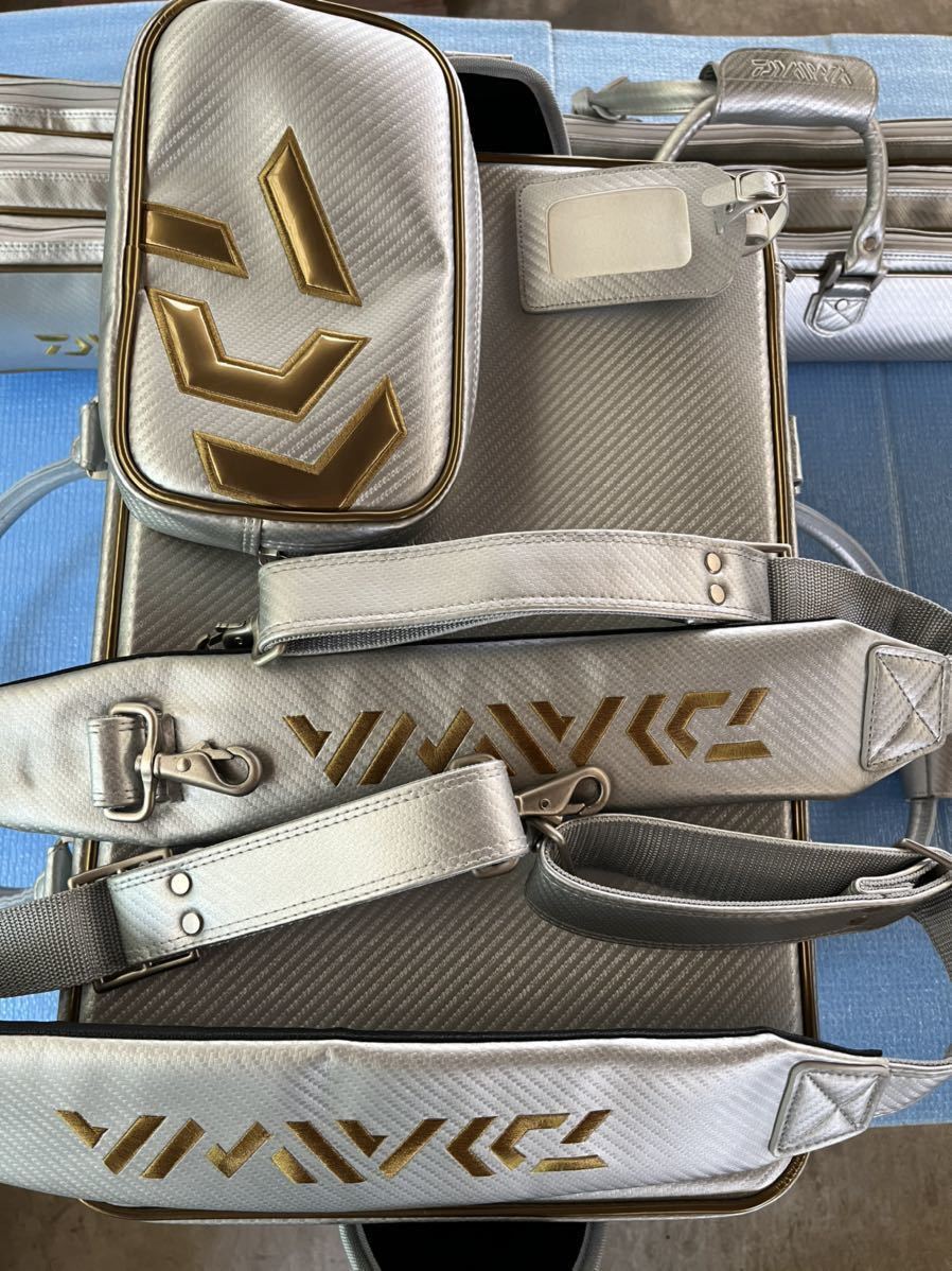 ヘラ へら 3点セット DAIWA ダイワ バッグ ロッドケース 3層 ヘラ へら 3点セット DAIWA ダイワ バッグ ロッドケース 3層