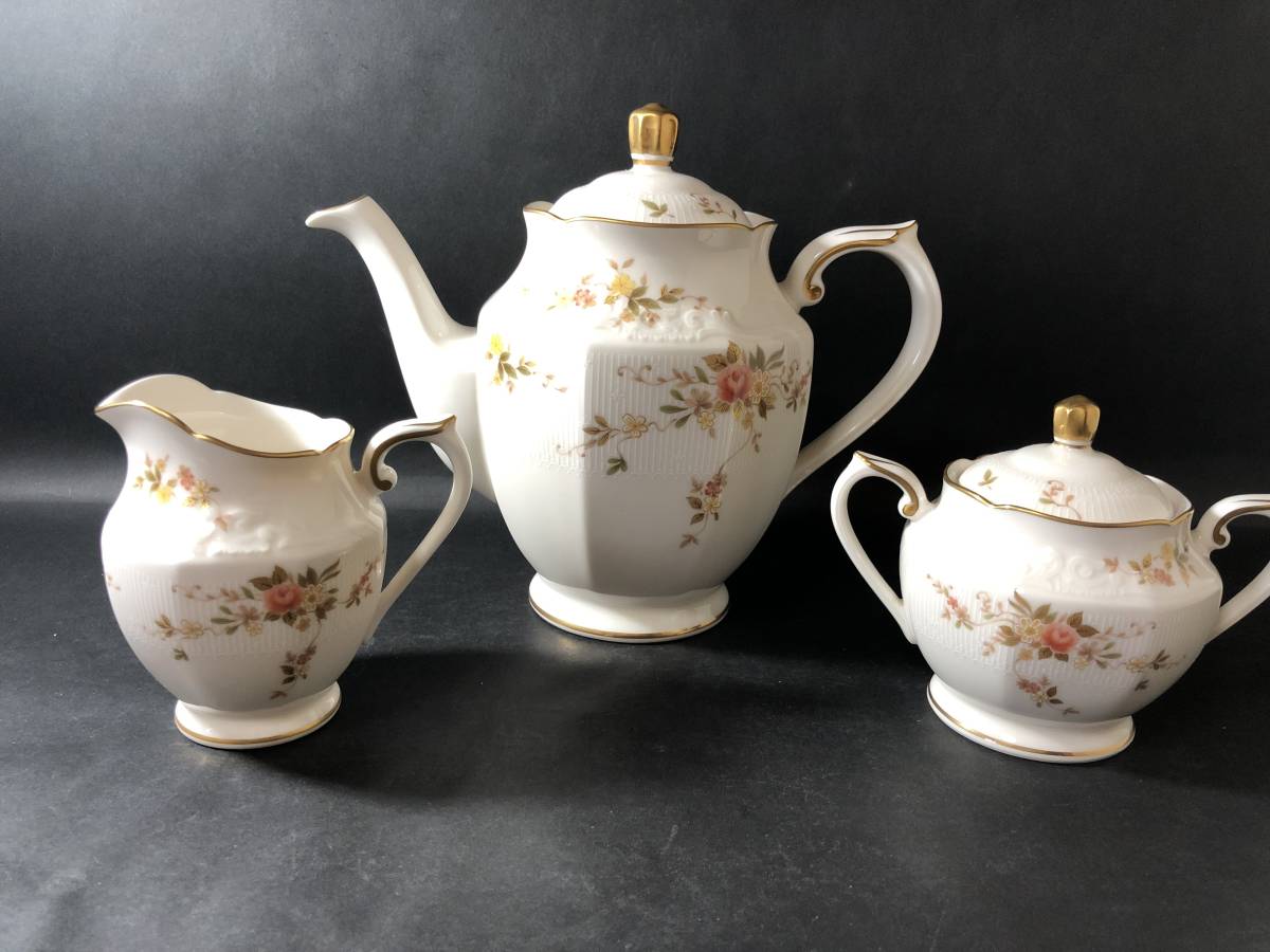 欲しいの NORITAKE ノリタケ 金彩にフラワー ティーポット・シュガー