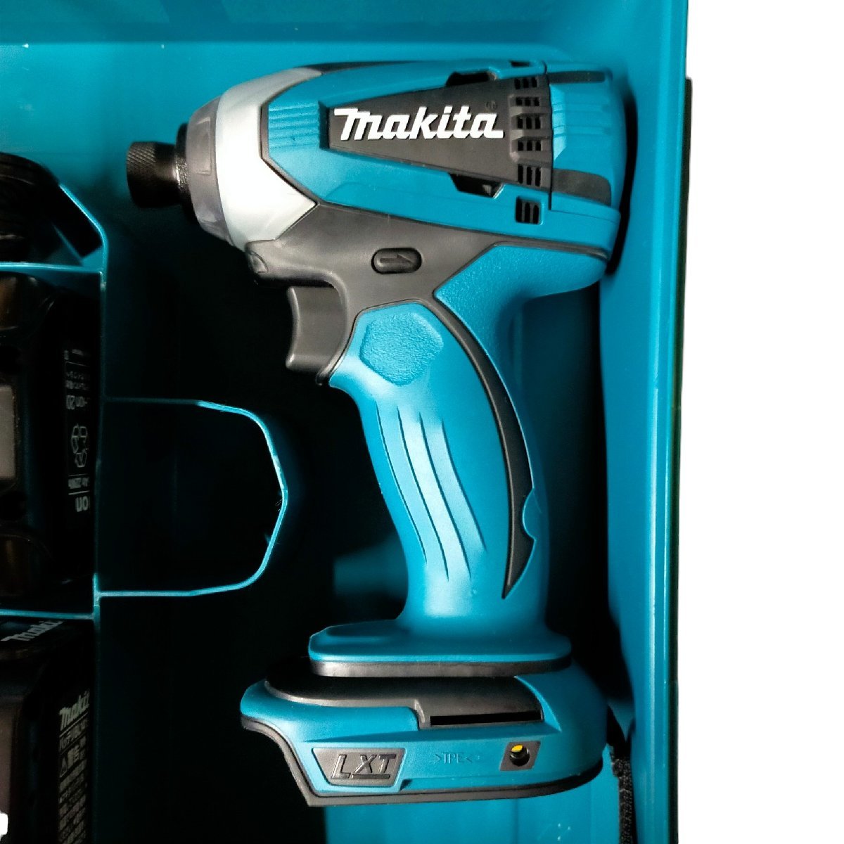 ◆未使用◆ makita マキタ TD134DX 14.4Vインパクトドライバ 電動工具 V41132NL_画像2