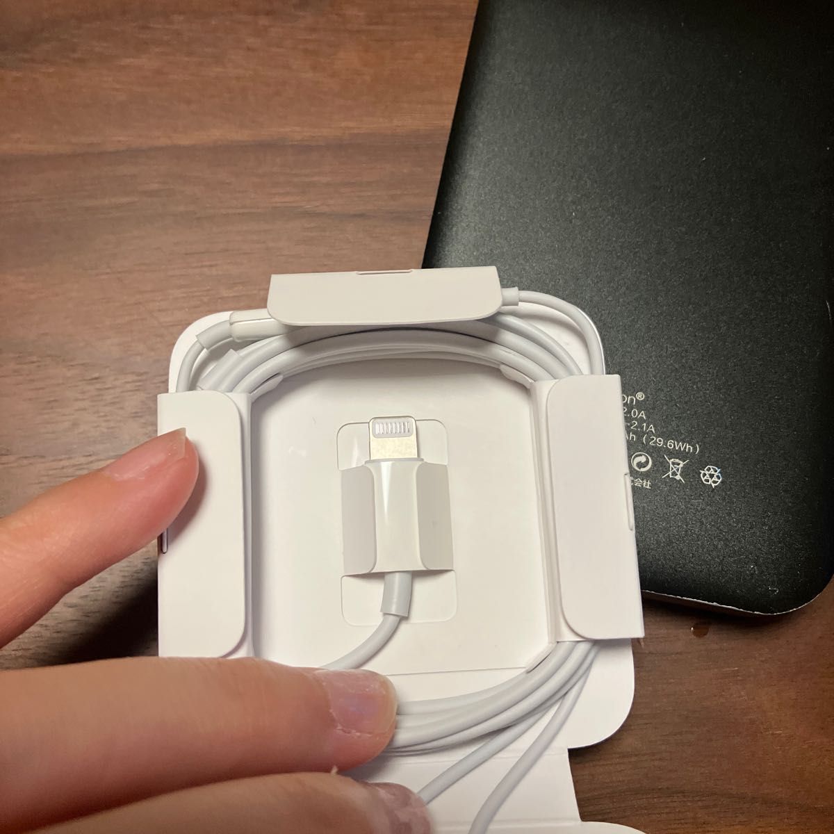 Apple iPhone8 外箱 ケーブル イヤホン ステッカー