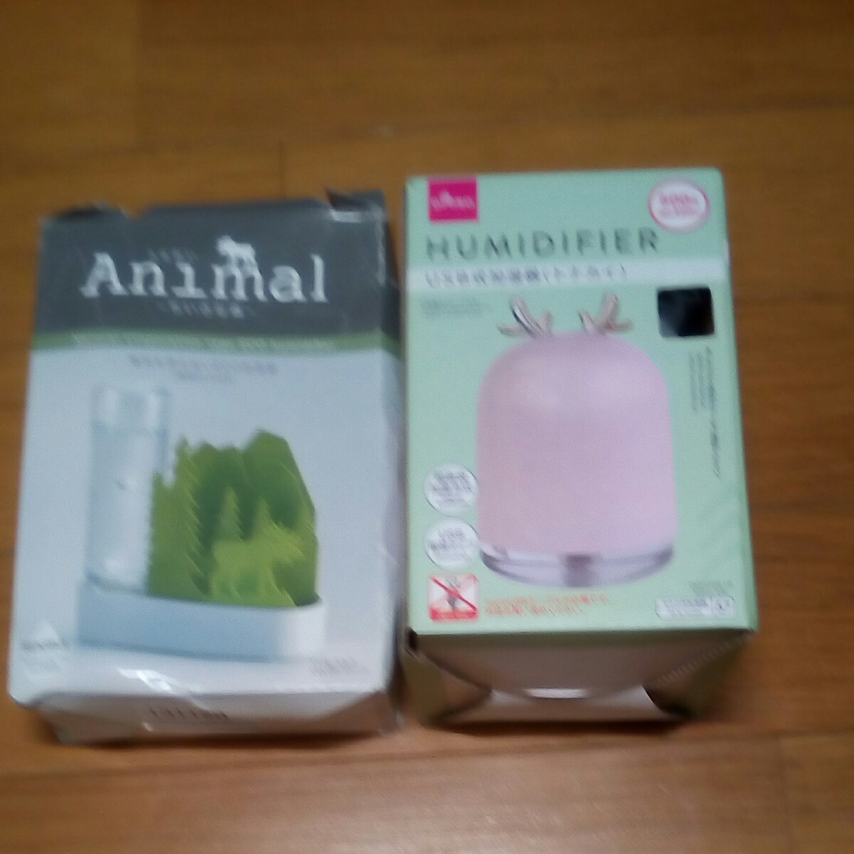  Sekisui nature evaporation type ECO humidifier ........ forest ULT-EL-GR( elk green ) for exchange filter & Daiso USB type humidifier reindeer white LED light 