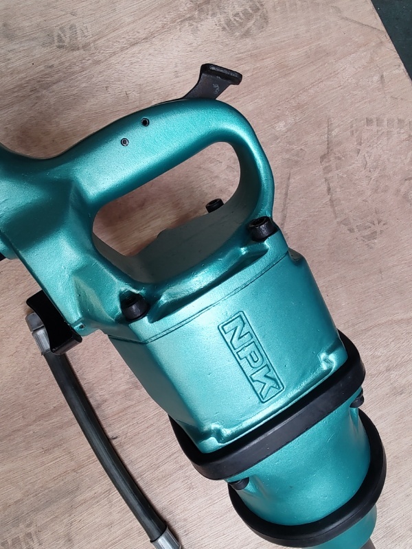 整備品 NPK 1インチ(25 4mm)大型エアインパクトレンチ NW-4300G 整備品 NPK 1インチ(25 4mm)大型エアインパクトレンチ NW-4300G
