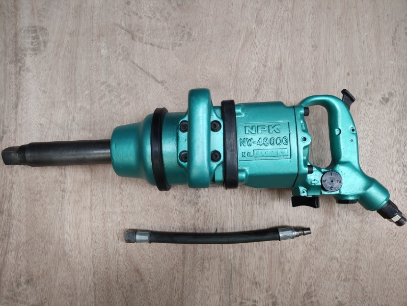整備品 NPK 1インチ(25 4mm)大型エアインパクトレンチ NW-4300G 整備品 NPK 1インチ(25 4mm)大型エアインパクトレンチ NW-4300G