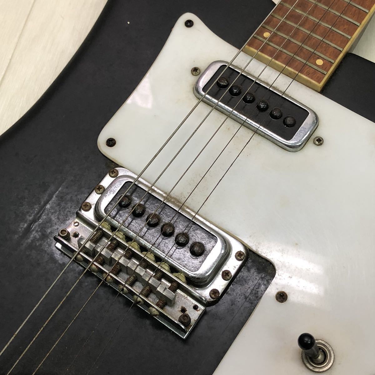 ジャンク品 動作未確認 長期保管品 Rickenbacker リッケン ジャンク品 動作未確認 長期保管品 Rickenbacker リッケン