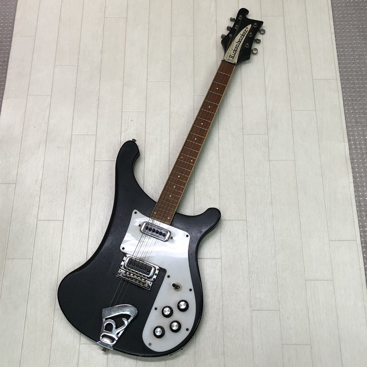 ジャンク品 動作未確認 長期保管品 Rickenbacker リッケン ジャンク品 動作未確認 長期保管品 Rickenbacker リッケン