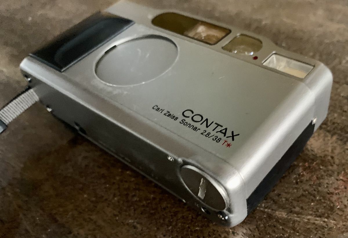 CONTAX T2 Carl Zeiss Sonnar 2.8/38 T コンパクトフィルム CONTAX T2 Carl Zeiss Sonnar 2.8/38 T コンパクトフィルム