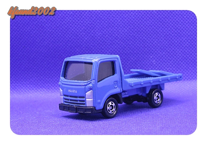 ISUZU　ELF　いすゞ　エルフ　積車仕様　TOMY TOMICA　トミカ製　ミニカー_画像1