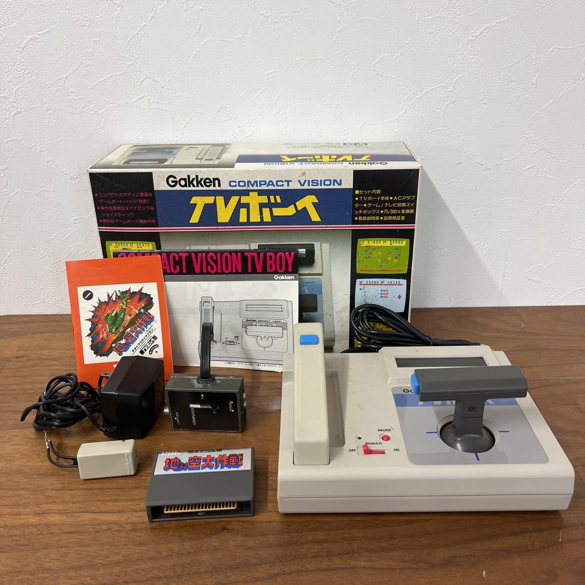 UTn102 【現状品】学研 Gakken TVボーイ COMPACT VISION ゲーム機 本体