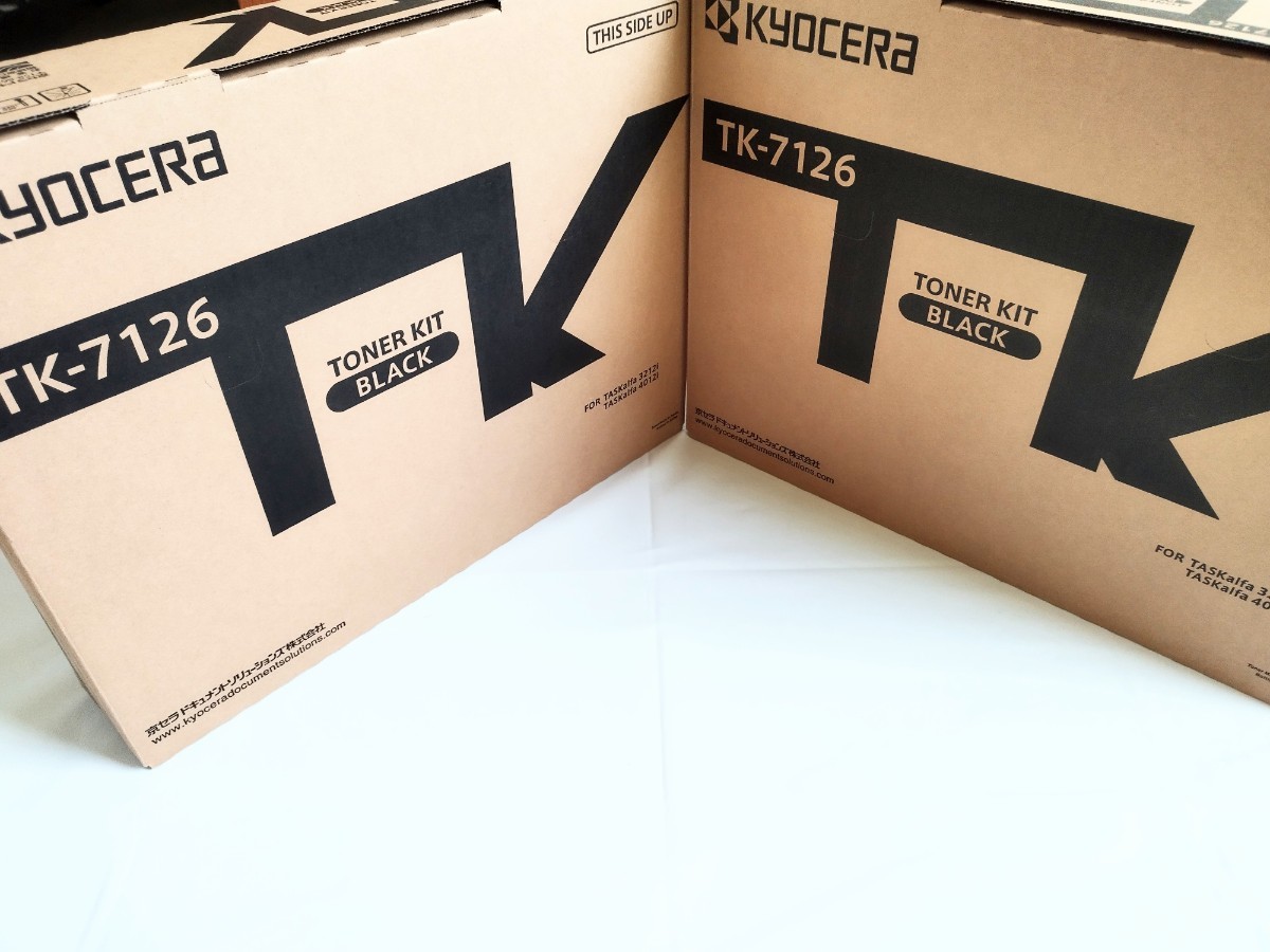 即購入歓迎! 京セラ純正トナー TK-7126 x 2本 新品未使用品 匿名配送