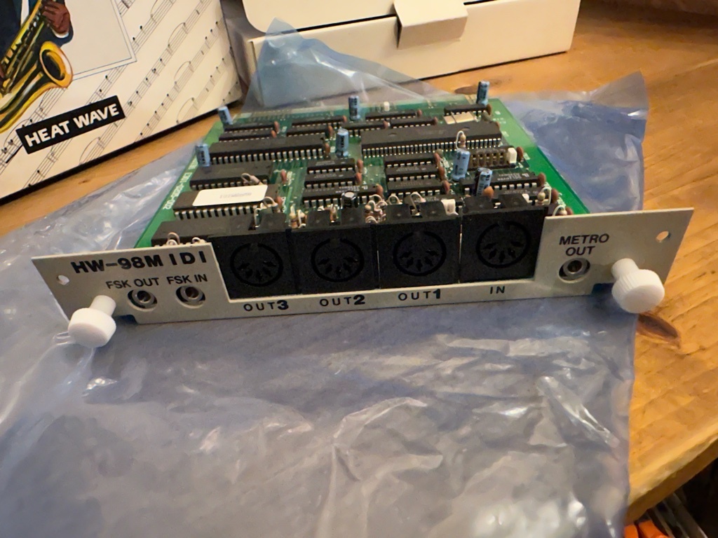 PC98 / MIDIインターフェースボード / HW-98MIDI-Ⅱ/ Rolandの PC98 / MIDIインターフェースボード / HW-98MIDI-Ⅱ/ Rolandの