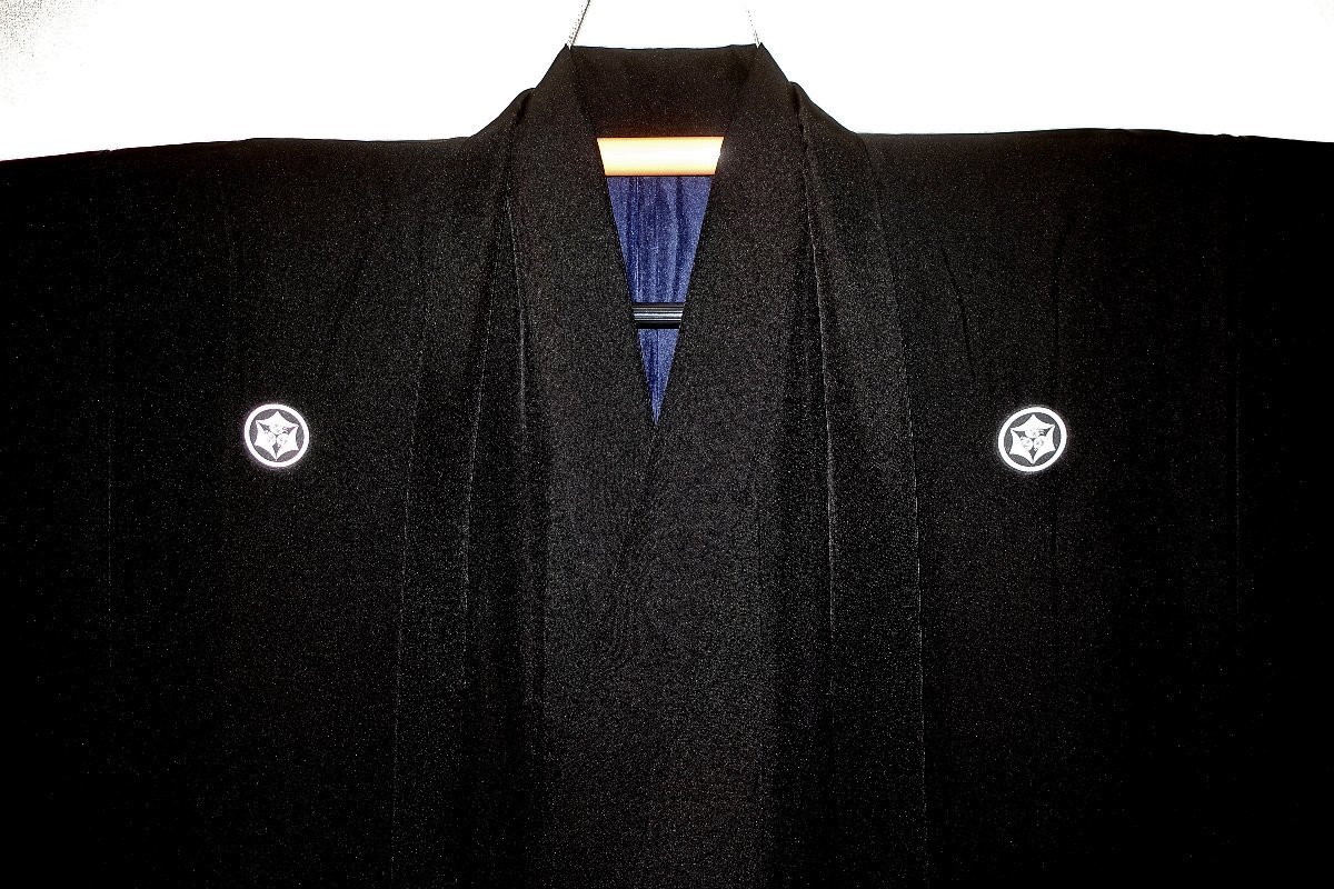 弐8213 本絹羽二重 男性黒紋付着物羽織 裄67К丸に頭合わせ三つ雁金 新品級