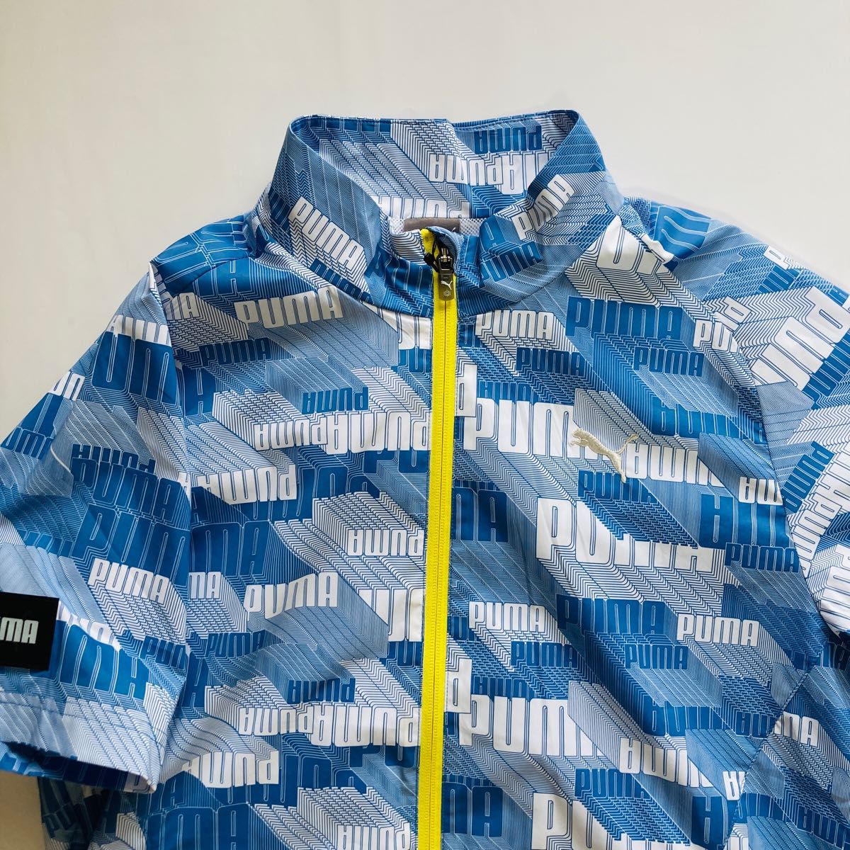 初売りセール) 新品 プーマ プーマ 半袖フルジップジャケット ゴルフウェア グラフィック PUMA 半袖ジャケット 3D Lサイズ グレー  3D フルジップ