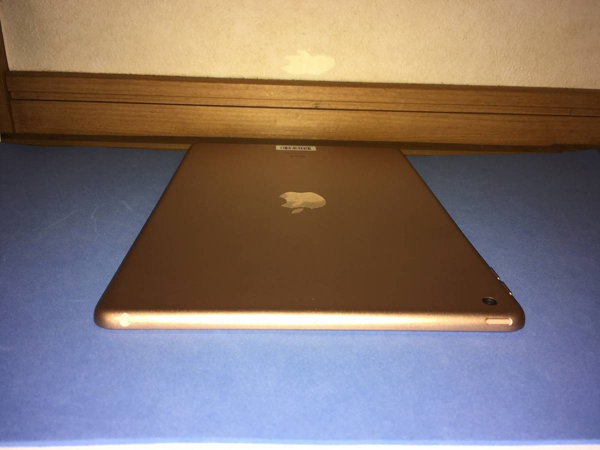Apple iPad(第8世代) Wi-Fiモデル 32GB MYLC2J/A | www.annugeo.com