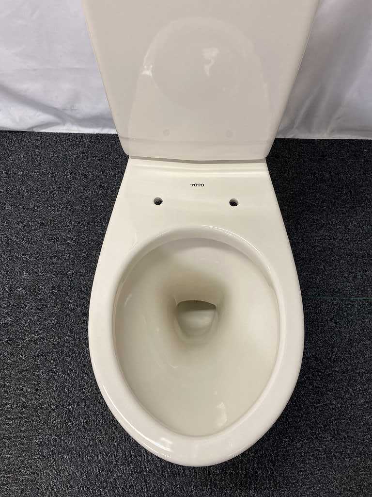 美品】TOTO トイレ 洋式便器 (壁排水) 「C730P」 タンク「S731BR 美品】TOTO トイレ 洋式便器 (壁排水) 「C730P」 タンク「S731BR
