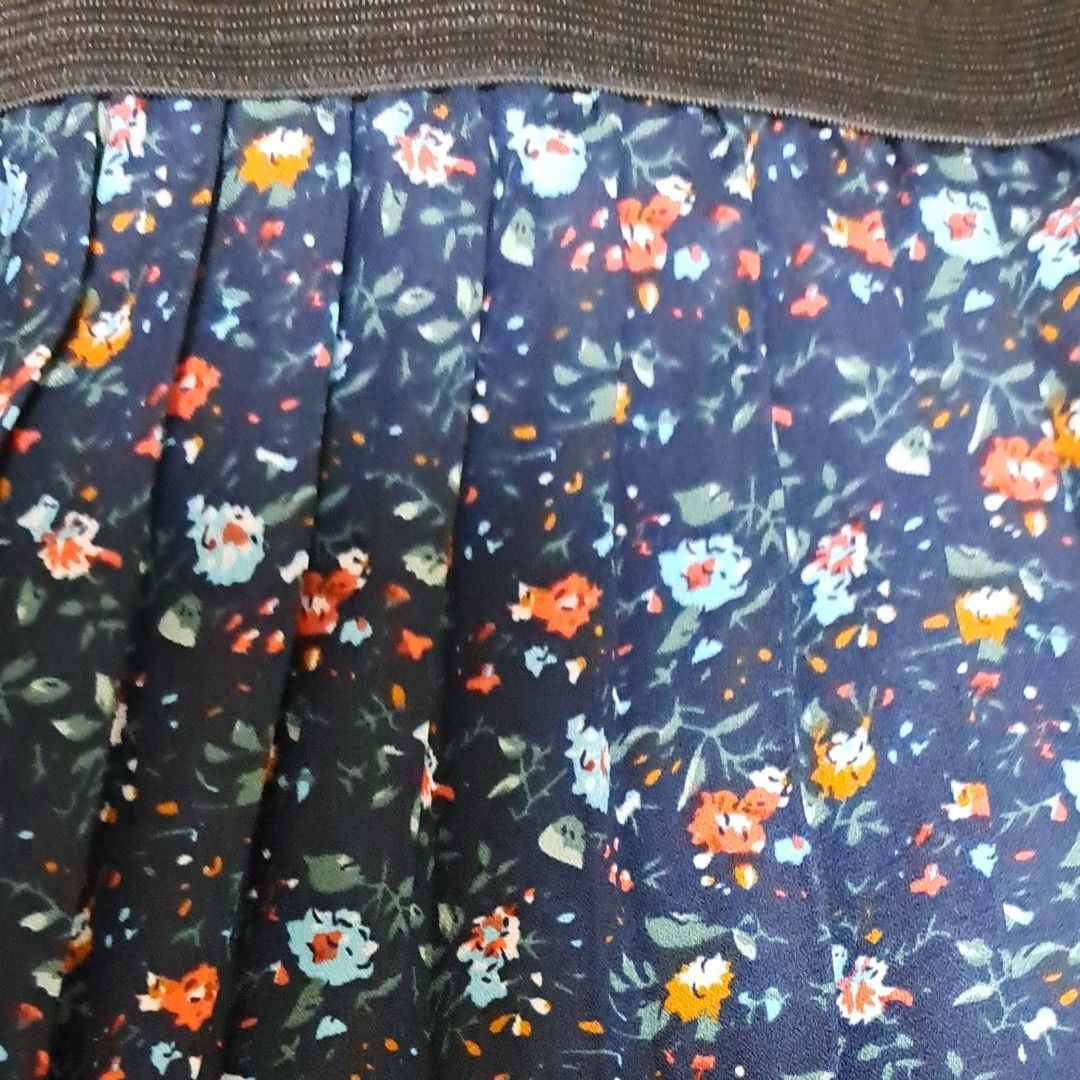 花柄プリーツスカート