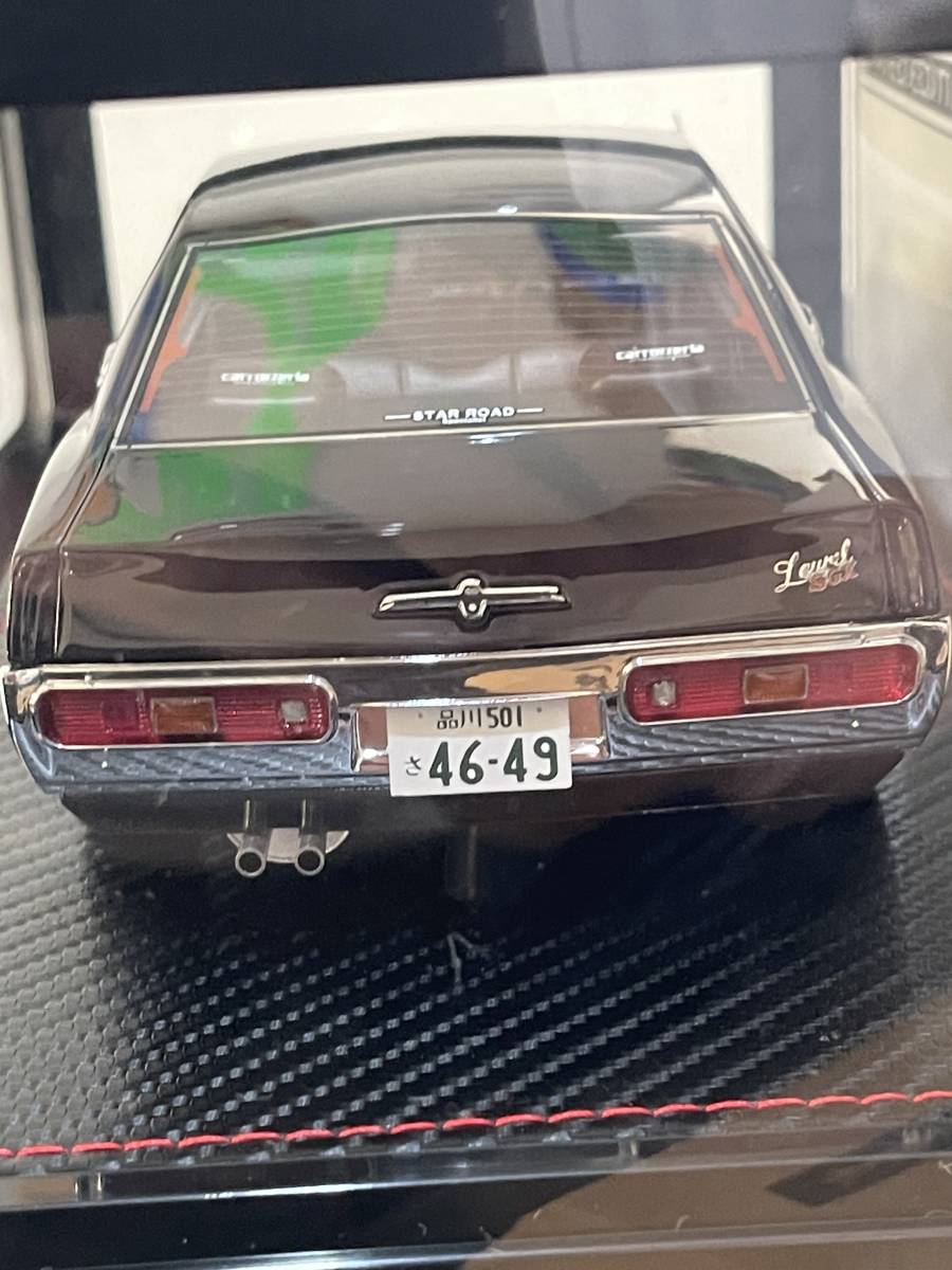 オンラインショップ限定 150台限定 イグニッションモデル1/18 Nissan Laurel 2000SGX (C130) Purple With Mr. Sata 新品未開封品の画像5