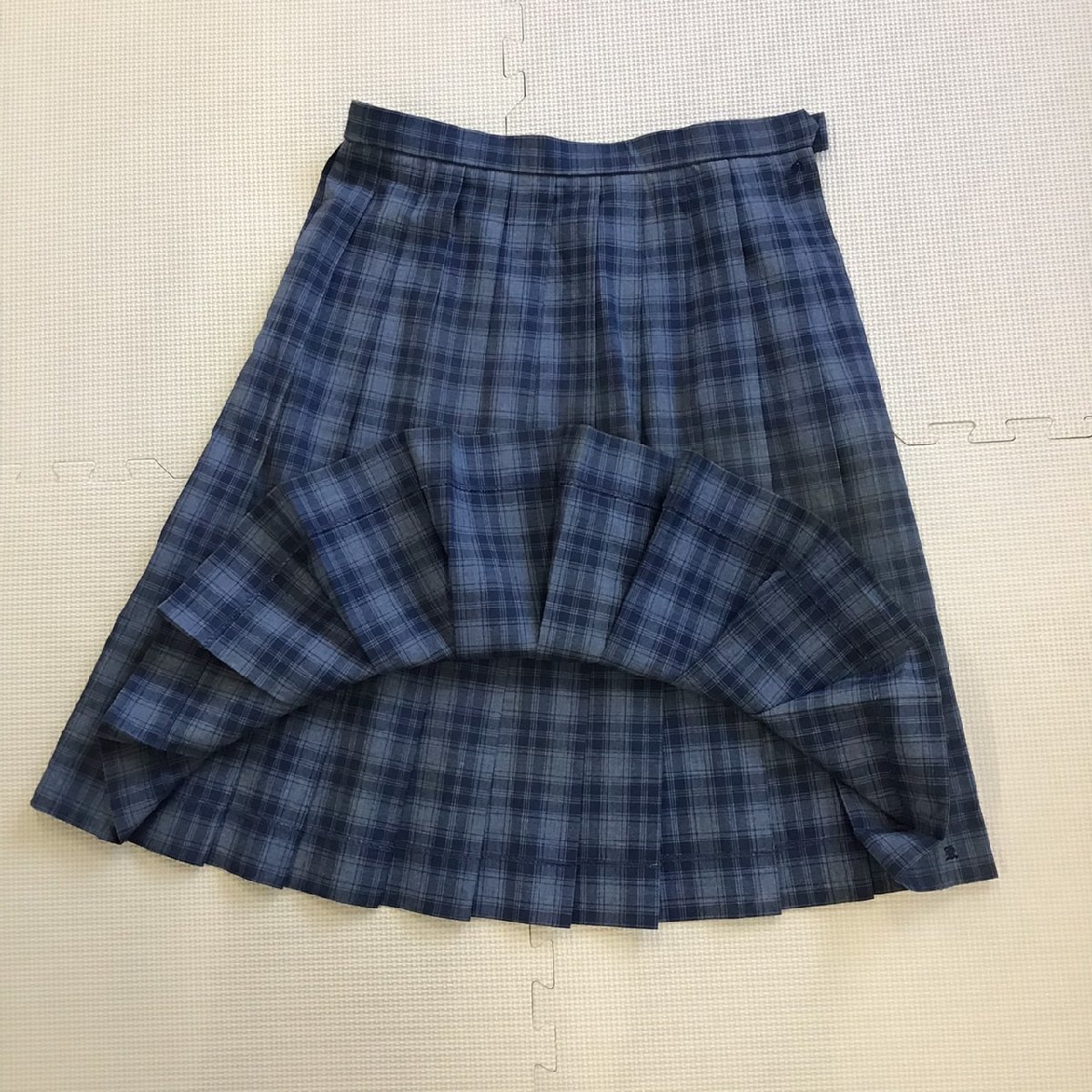 O867 (中古) 兵庫県 農業高校 (旧制服) スカート ブラウス 2点セット /希少/LL/W69/しもかわ/水色チェック柄/夏服/中学校/女子学生/学生服_画像6