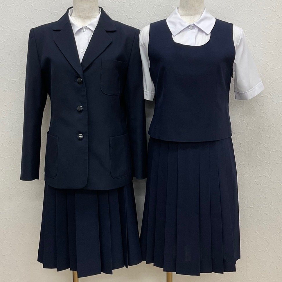 US820 (中古) 東京都 世田谷区立 松沢中学校 7点セット /旧制服/165A/M/W63/ブレザー/ベスト/ブラウス/スカート/紺/夏冬/制服/卒業生品/_画像1