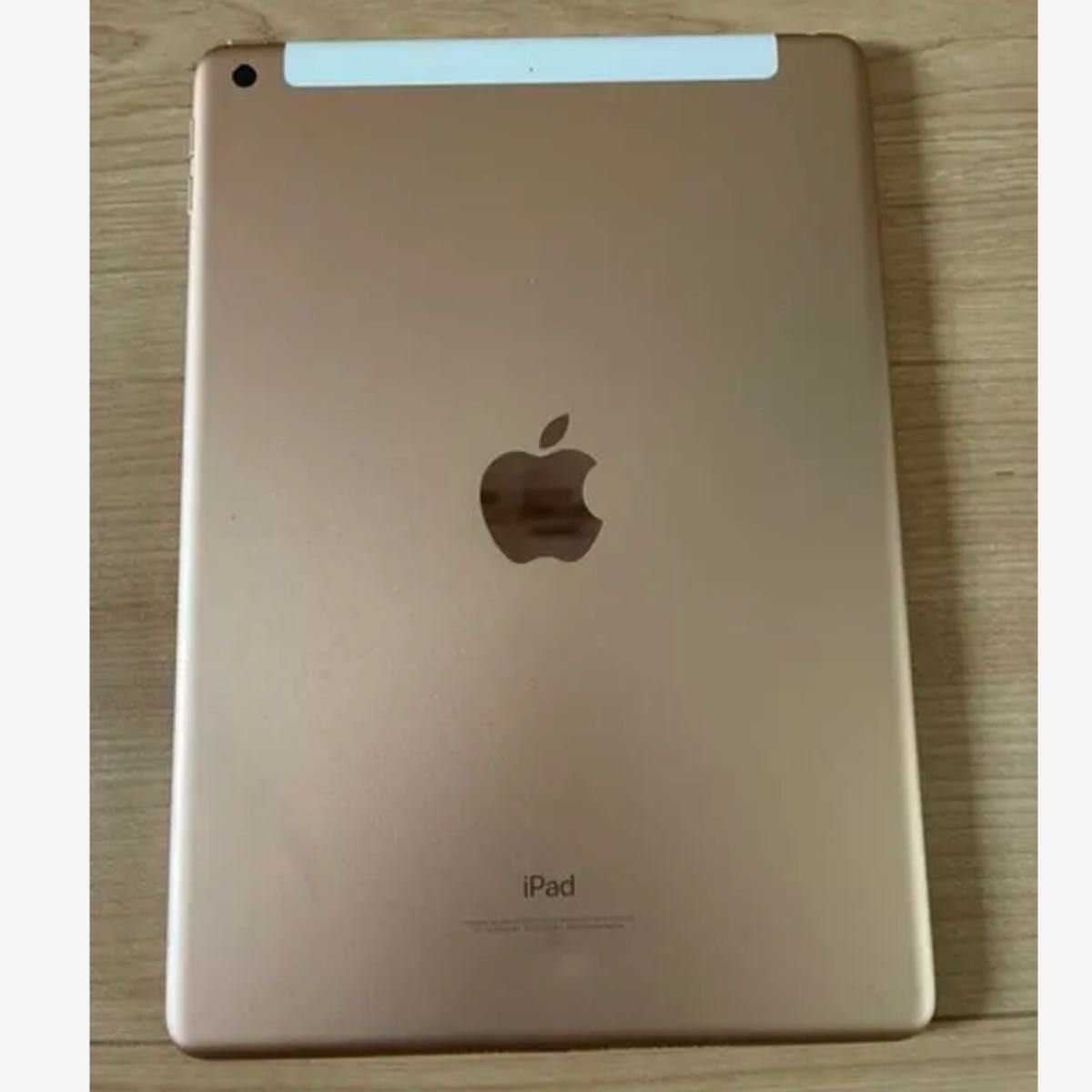 APPLE iPad IPAD WI-FI 32GB 2017 GD 第6世代 Apple Wi-Fi SIMフリー 付属品