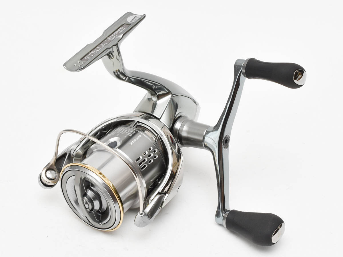 美品】シマノ 18ステラ C3000SDHHG スピニングリール ダブルハンドル