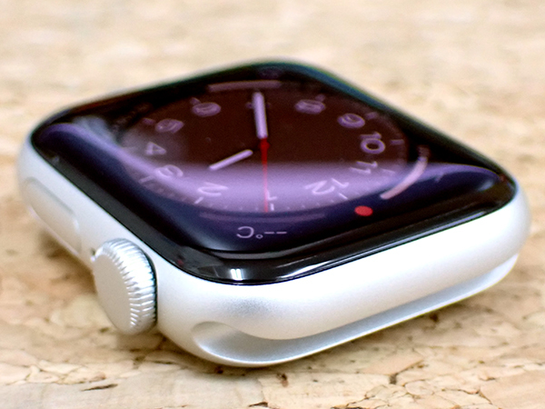 美品】Apple Watch SE 第2世代 GPSモデル 40mm シルバーアルミニウム
