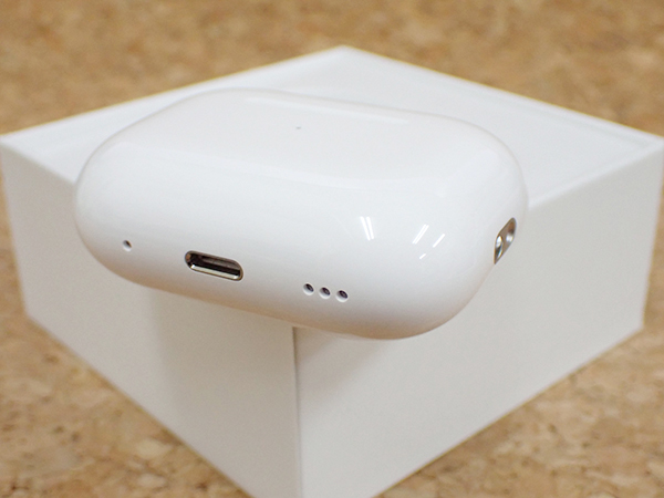 【中古 美品】Apple 純正 AirPods Pro 第2世代 MQD83J/A 最新モデル 付属完品 本体(NEA515-3)_画像6