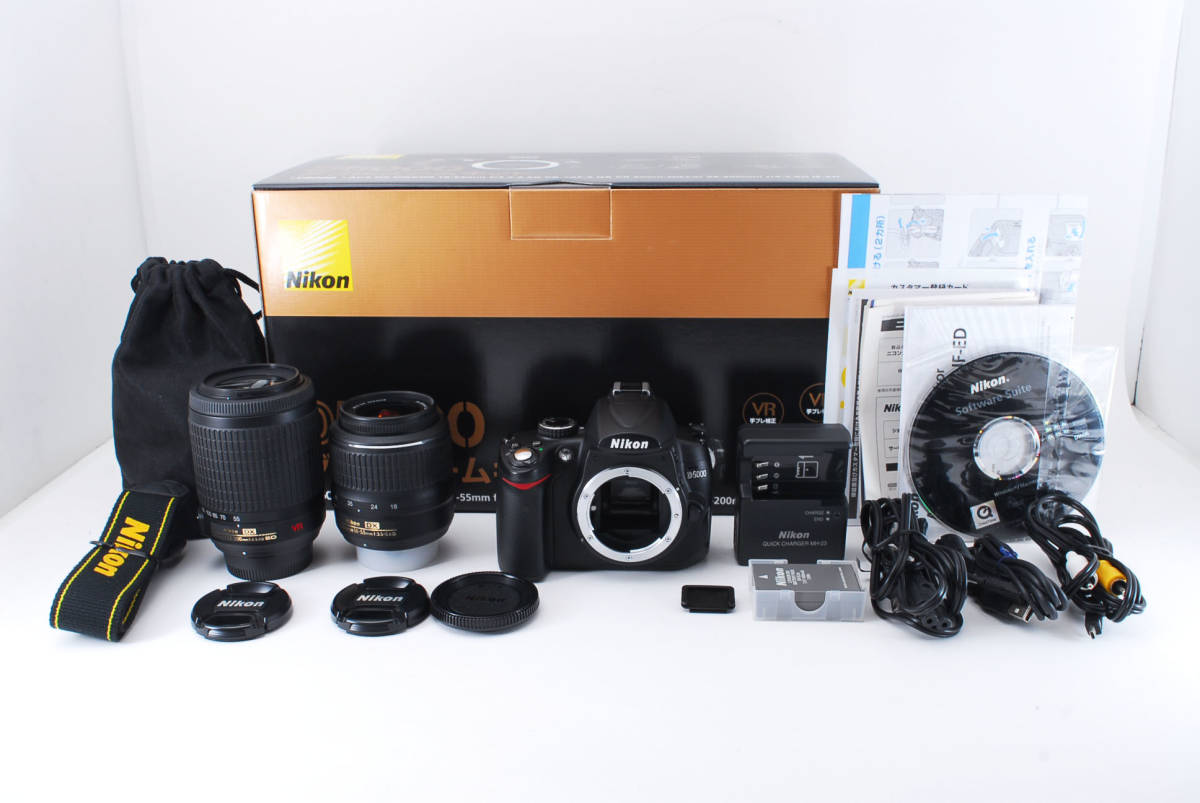 ☆美品☆ Nikon D5000 ダブルズームキット デジタル一眼レフ DX AF-S