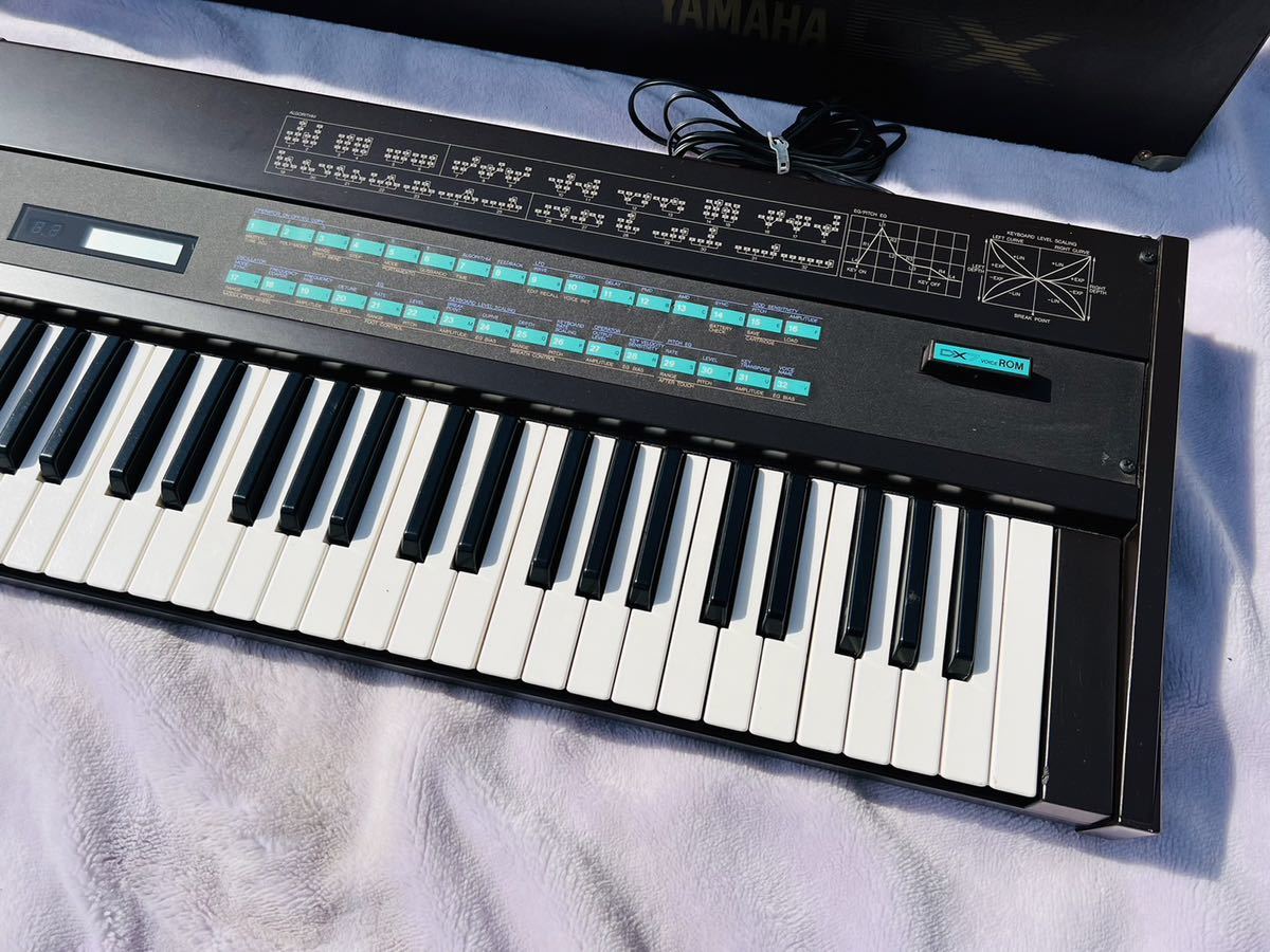 人気定番 YAMAHA キーボード 宇宙の香り DX7 DX7 シンセサイザー