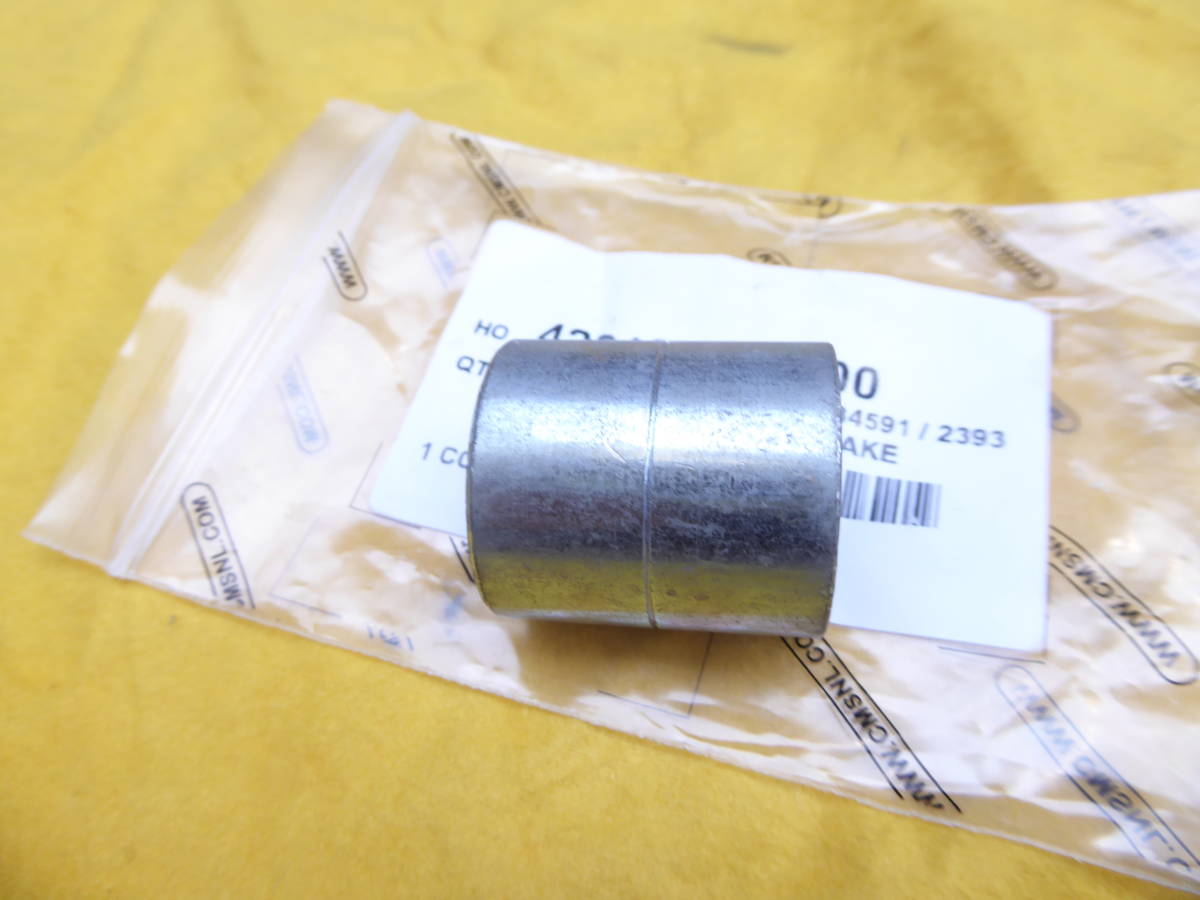 CB400F CB250T G5 NOS 純正未使用品 リアアクスルカラー（42313-369-000)_画像3