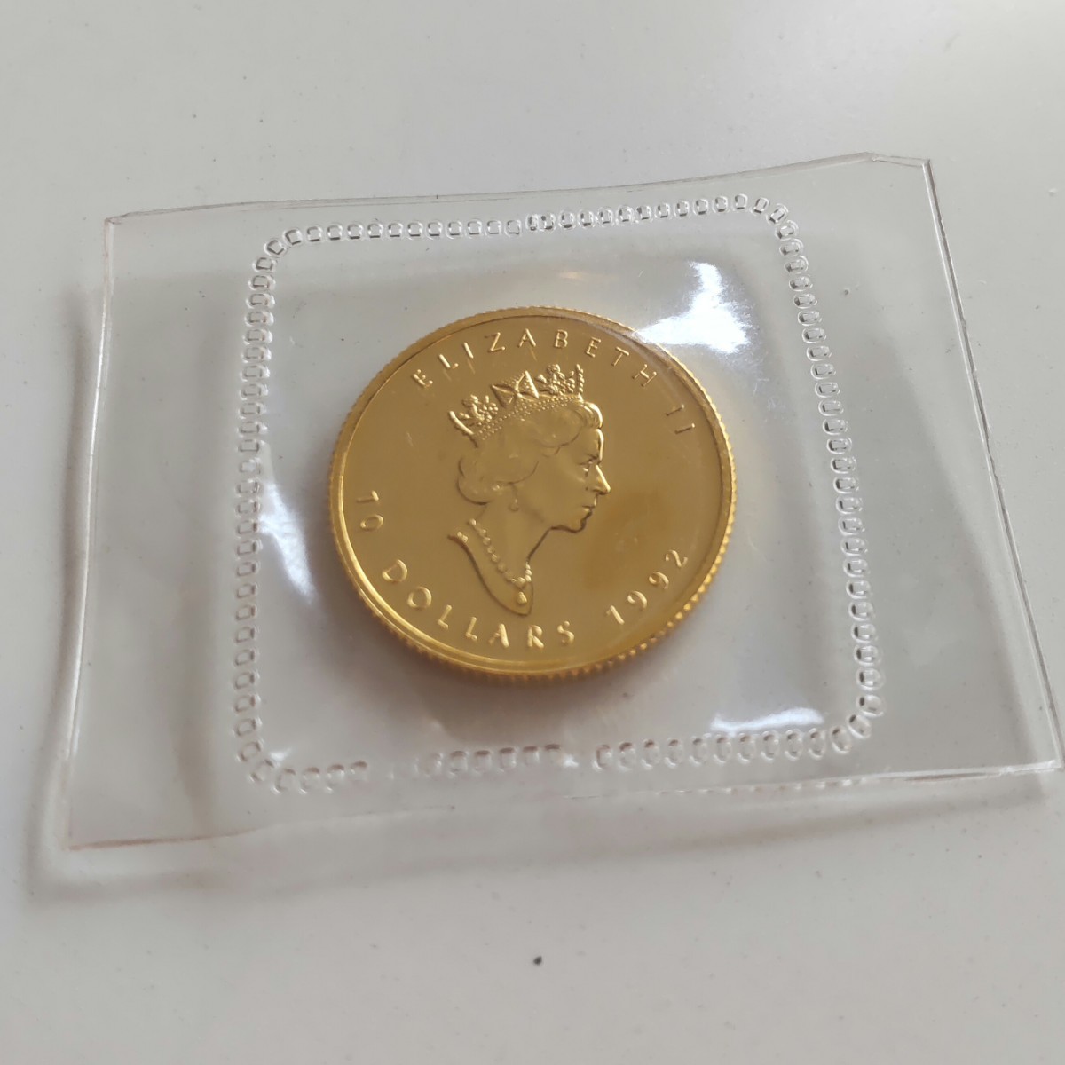 □n【未使用 カナダメイプルリーフ金貨】1/4OZ 1992年 24金 k24 □n【未使用 カナダメイプルリーフ金貨】1/4OZ 1992年 24金 k24