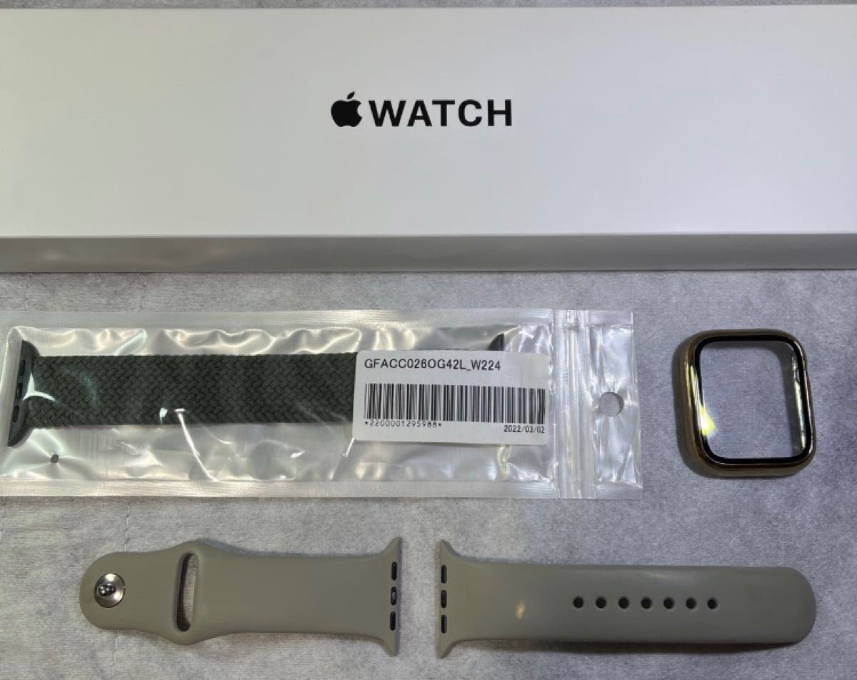 【超美品】Apple Watch SE スマートウォッチ カバー付き