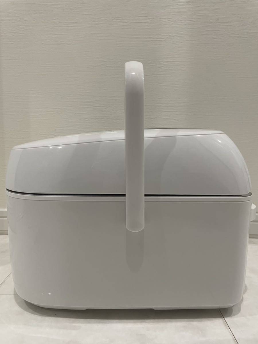未使用 展示修理品 パナソニック Panasonic 炊飯器 ホワイト SR-STS101