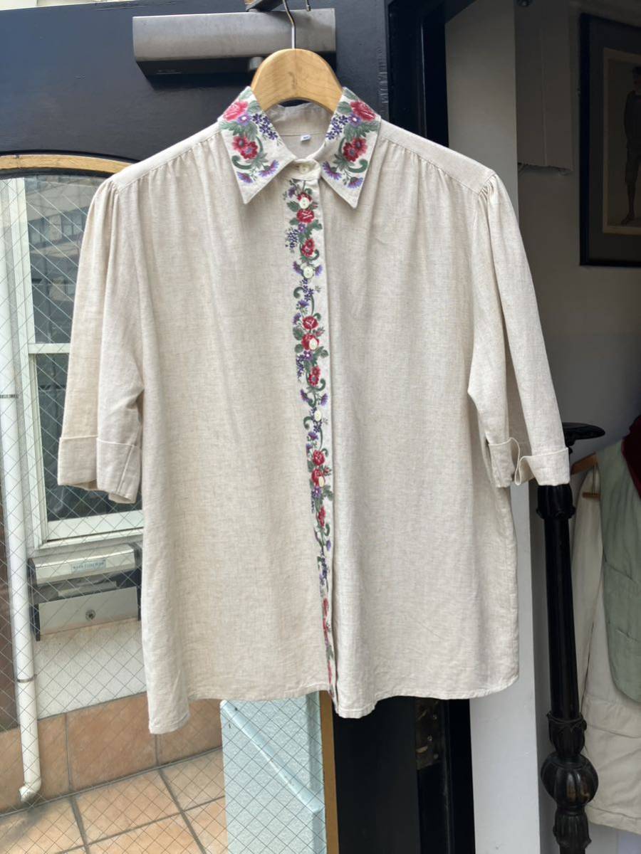 イギリスヨーロッパ古着コットン×リネン混shirt 半袖シャツ花柄ブラウスcotton、linen blouse半袖LV782_画像2