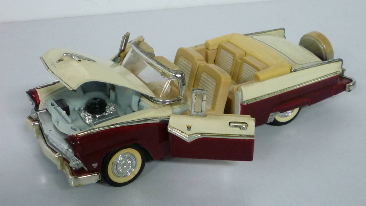 50425-4 1955 FORD CROWN VICTORIA 1/24 SS8704-5 フォードの画像1