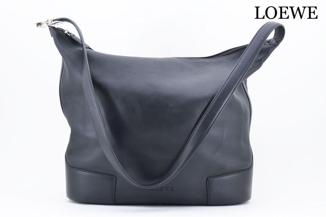 ロエベ LOEWE ショルダーバッグ メッセンジャー 斜め掛け 大容量 レザー-