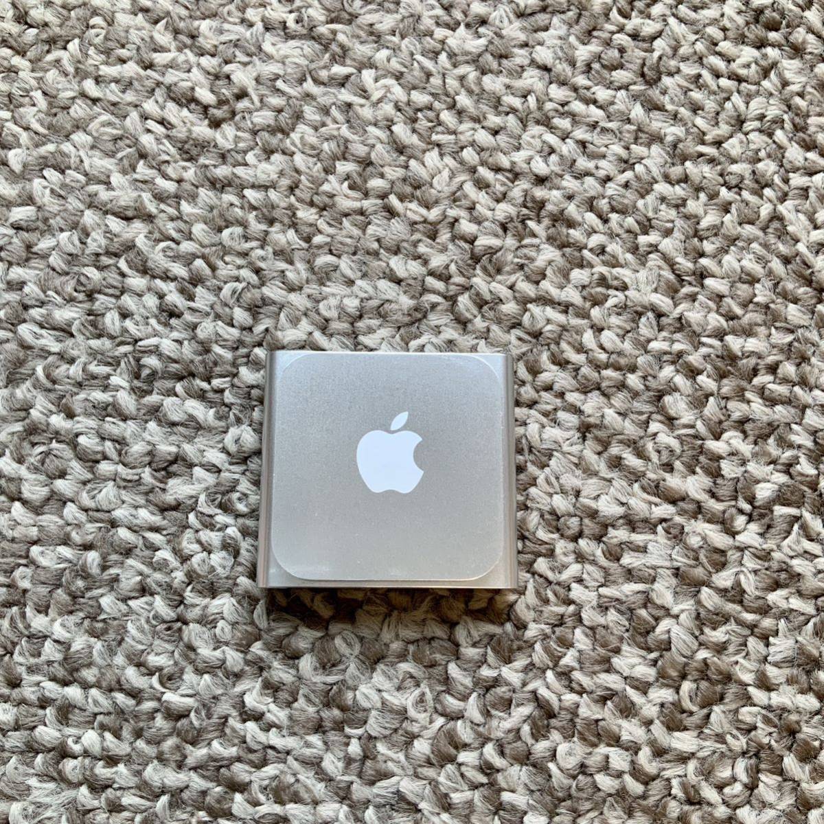 日本全国 送料無料 アップル 第6世代 iPod nano 16GB 本体 アイポッド