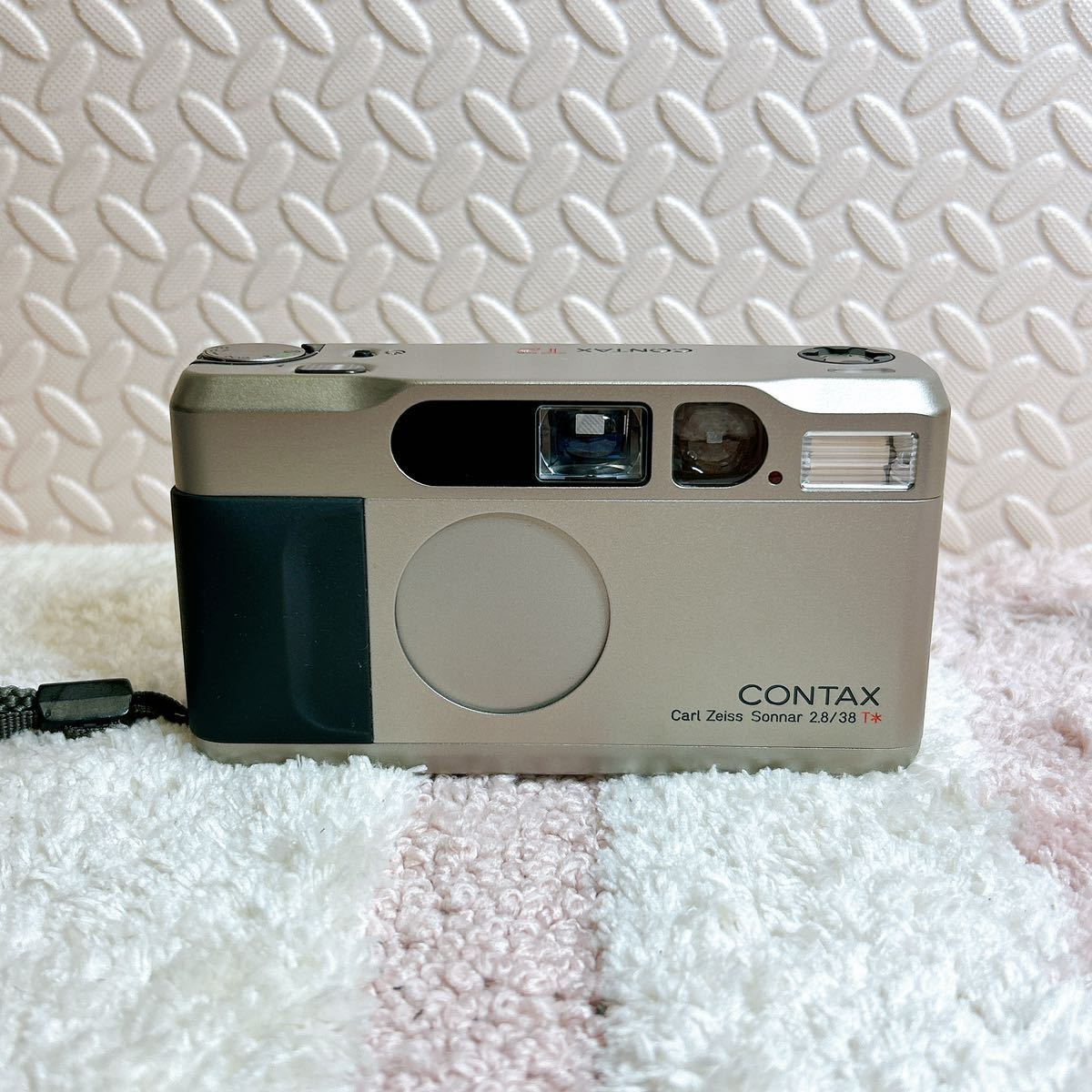 コンパクトフィルムカメラ CONTAX T2 コンタックス チタンクローム