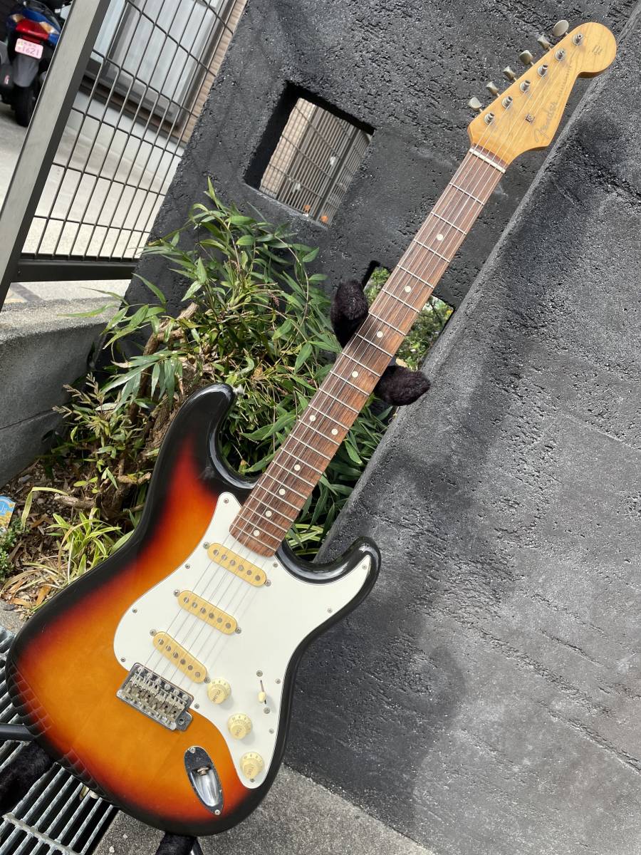 美品 Fender ST-62 ヴィンテージ ストラトキャスター-