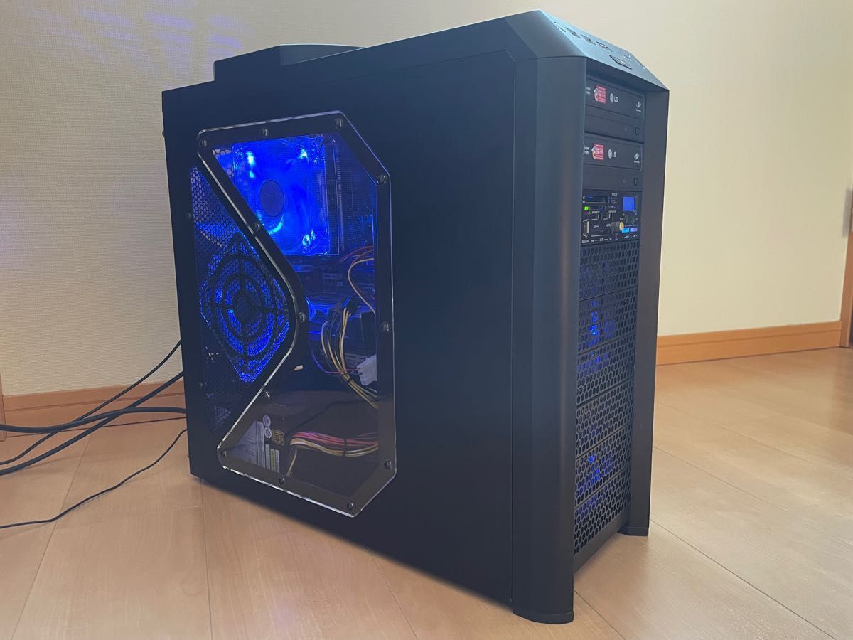 ブルーイルミがカッコいい!マルチタスクが得意なcore i7(6コア12