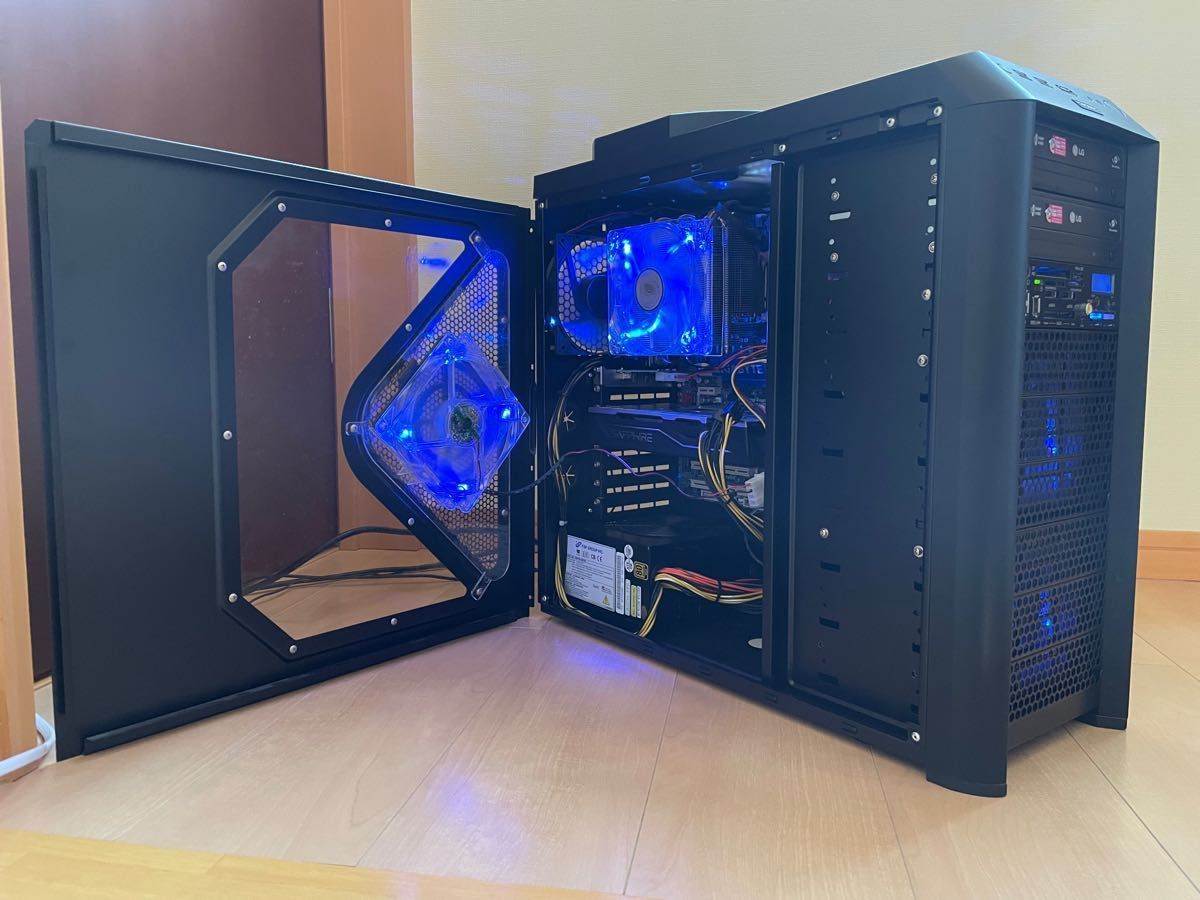ブルーイルミがカッコいい!マルチタスクが得意なcore i7(6コア12