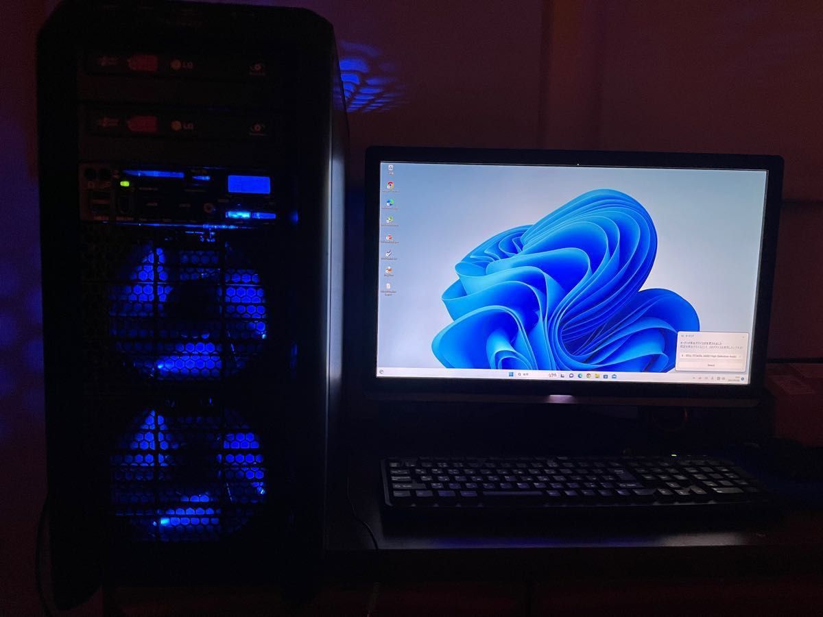 ブルーイルミがカッコいい!マルチタスクが得意なcore i7(6コア12