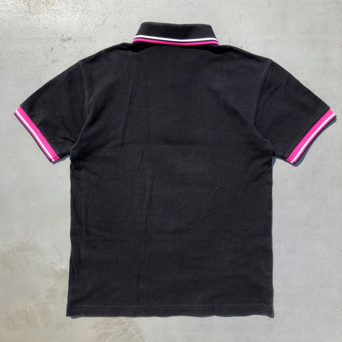 FRED PERRY フレッドペリー 袖ボーダー 刺繍ロゴ 半袖 Mサイズ ブラック 黒色 ピンク 水色 日本製 ヒットユニオン