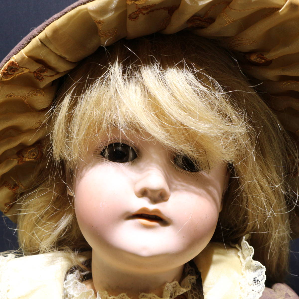 ヴィンテージ / ビスクドール / ドイツ製 / global dolls製 ウィッグ / 女の子 / ドール / 人形 / ヘッドマーク有り_画像5