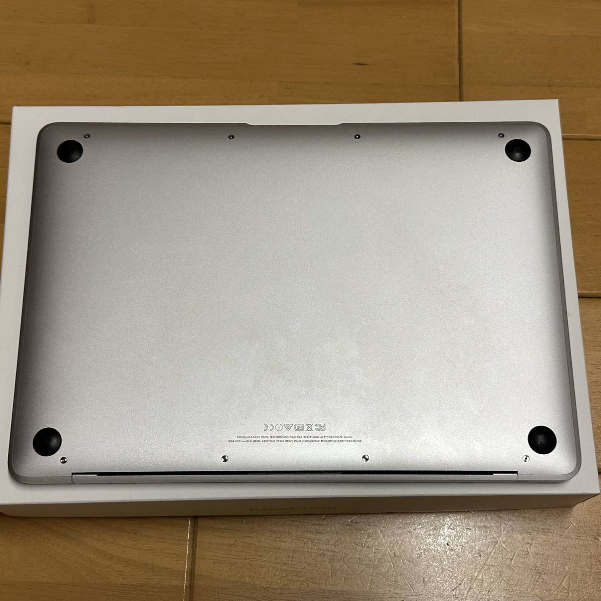 MacBook 12インチ 2017 CoreM3/8G/256GB シルバー | otoneurologia.org.br