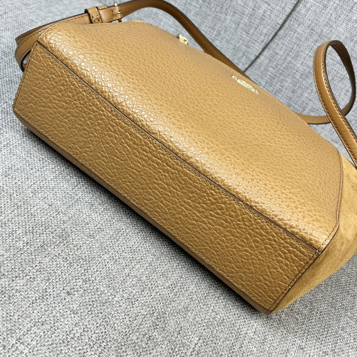 超美品 COACH コーチ★2WAYハンドバッグ F79999 グレイン＆スエードレザー 本革 キャメル ショルダーストラップ付_画像7