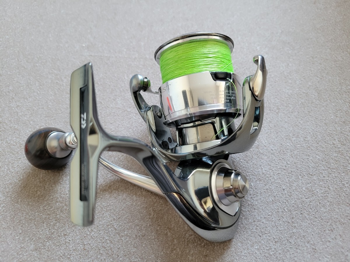 超美品 Daiwa ダイワ 22 イグジスト LT 4000-XH スピニングリール