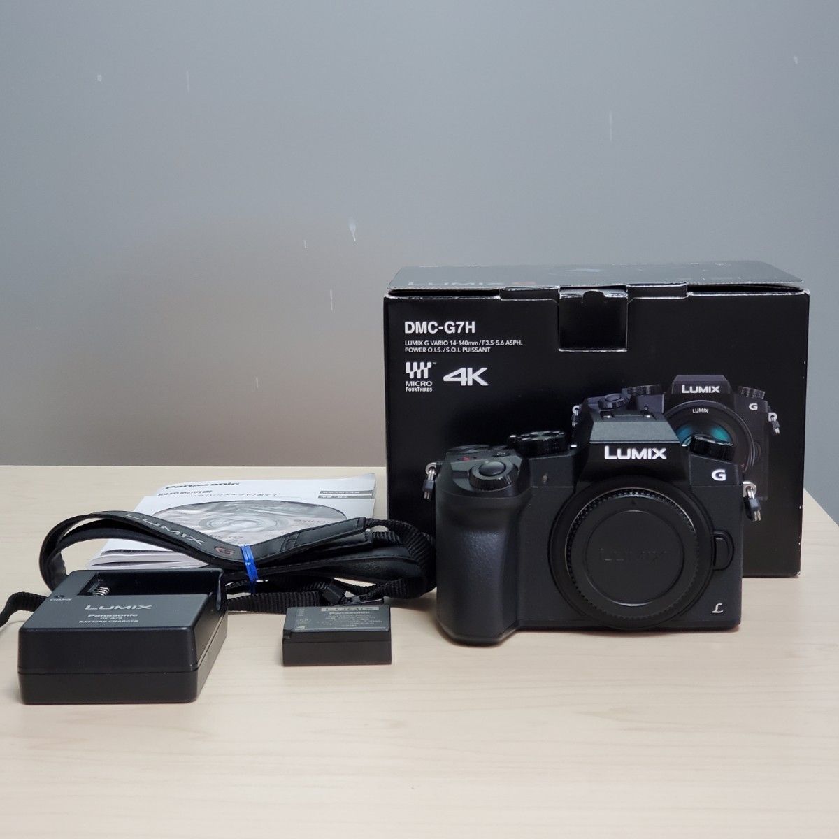 美品 パナソニック LUMIX DMC-G7 ボディ ショット数 約350回|PayPayフリマ